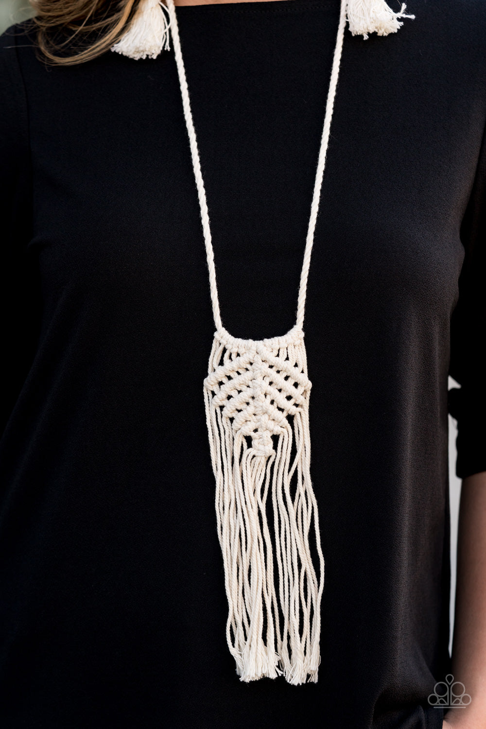 Paparazzi Macrame Mantra - White